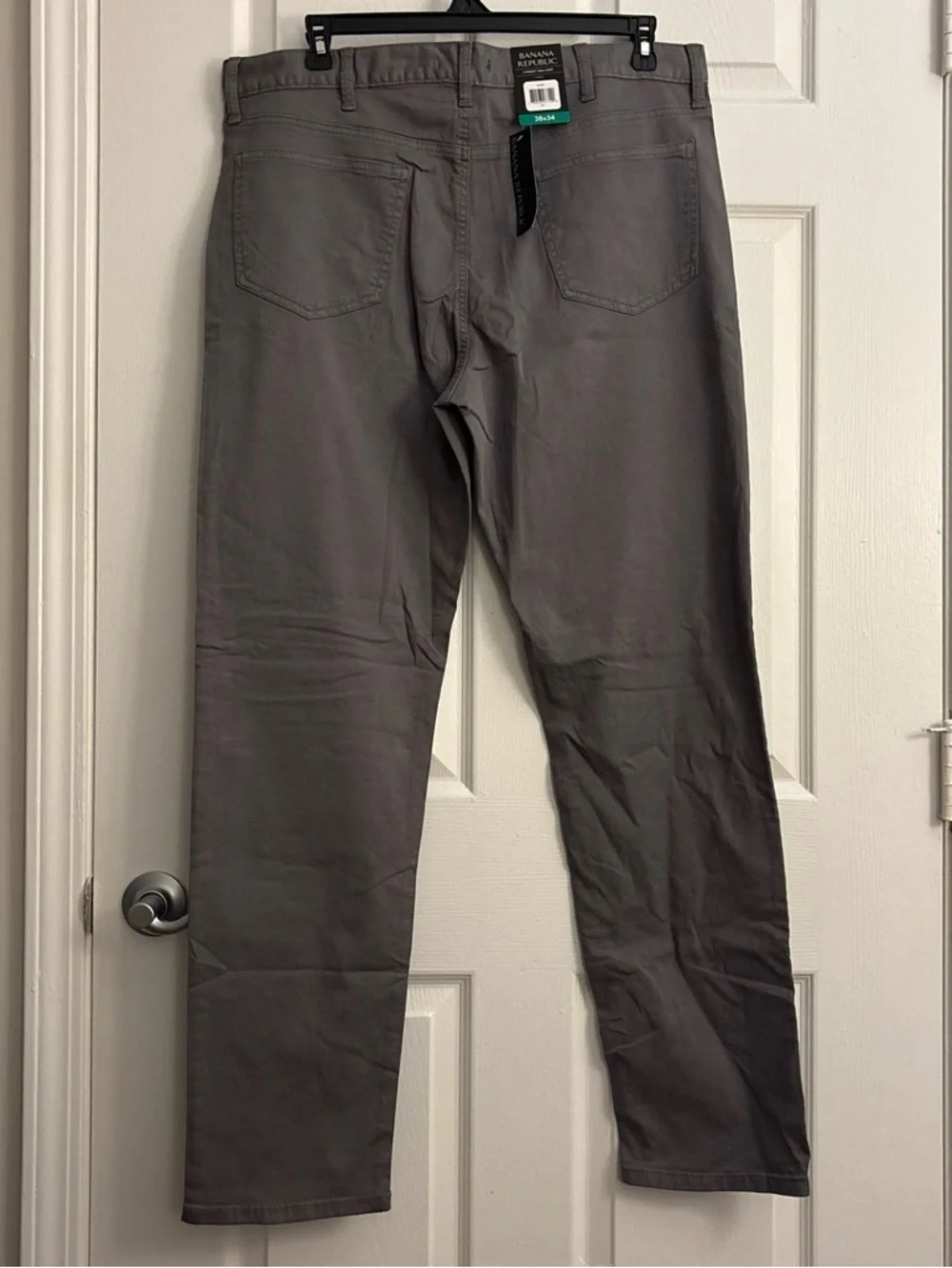 Brand new with tags men’s gray 38x34 Banana Republic 5 pocket twill pant